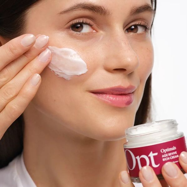 Насичений антивіковий крем для обличчя Opt Optimals Age Revive 47683 фото